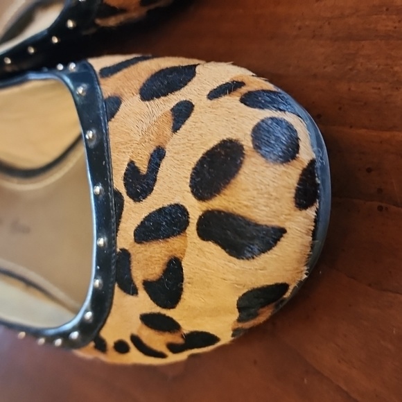 ANNE KLEIN leopard print flats - Picture 3 of 15
